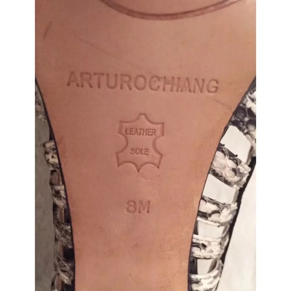 Arturo Chiang Leather Sole High Heel Pumps Size 8M - Picture 7 of 8